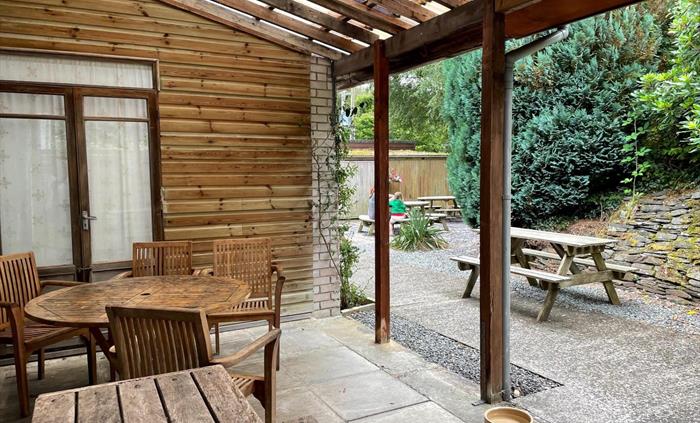 Cafe outside seating